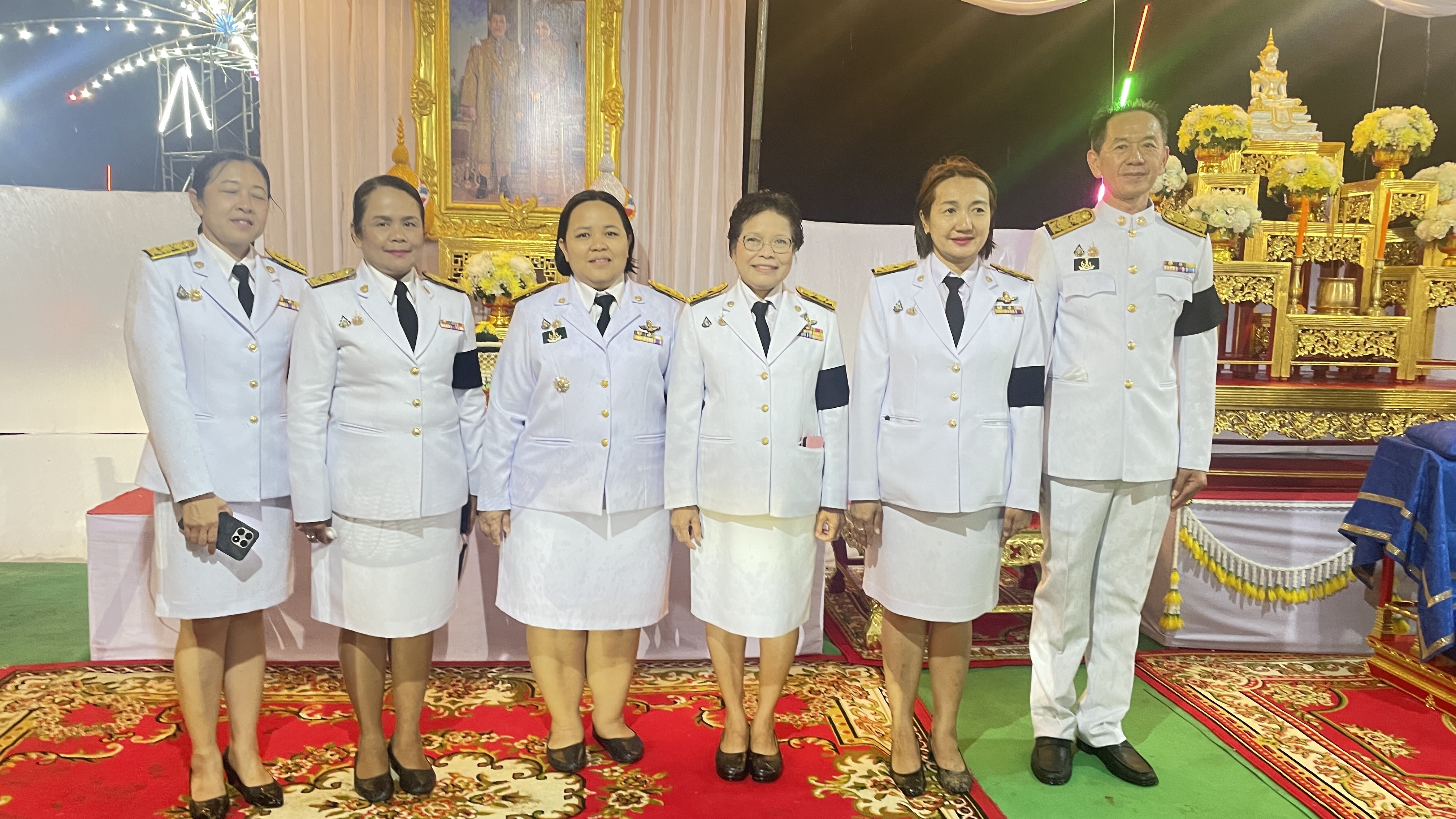 title - ส.ป.ก.นครปฐม เข้าร่วมพิธีเชิญพุ่มดอกบัวประดิษฐ์พระราชทานไปถวายสักการะพระศรีมหาโพธิทศมราชบพิตร ประจำจังหวัดนครปฐม  เพื่อเป็นพุทธบูชา เนื่องในวันวิสาขบูชา ประจำปี 2569